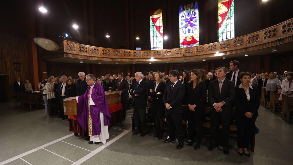 La misa funeral de Lolita Bonal.