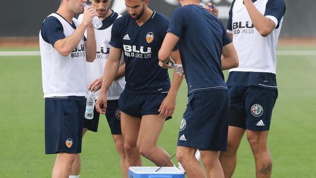 Los jugadores, en el entrenamiento de hoy