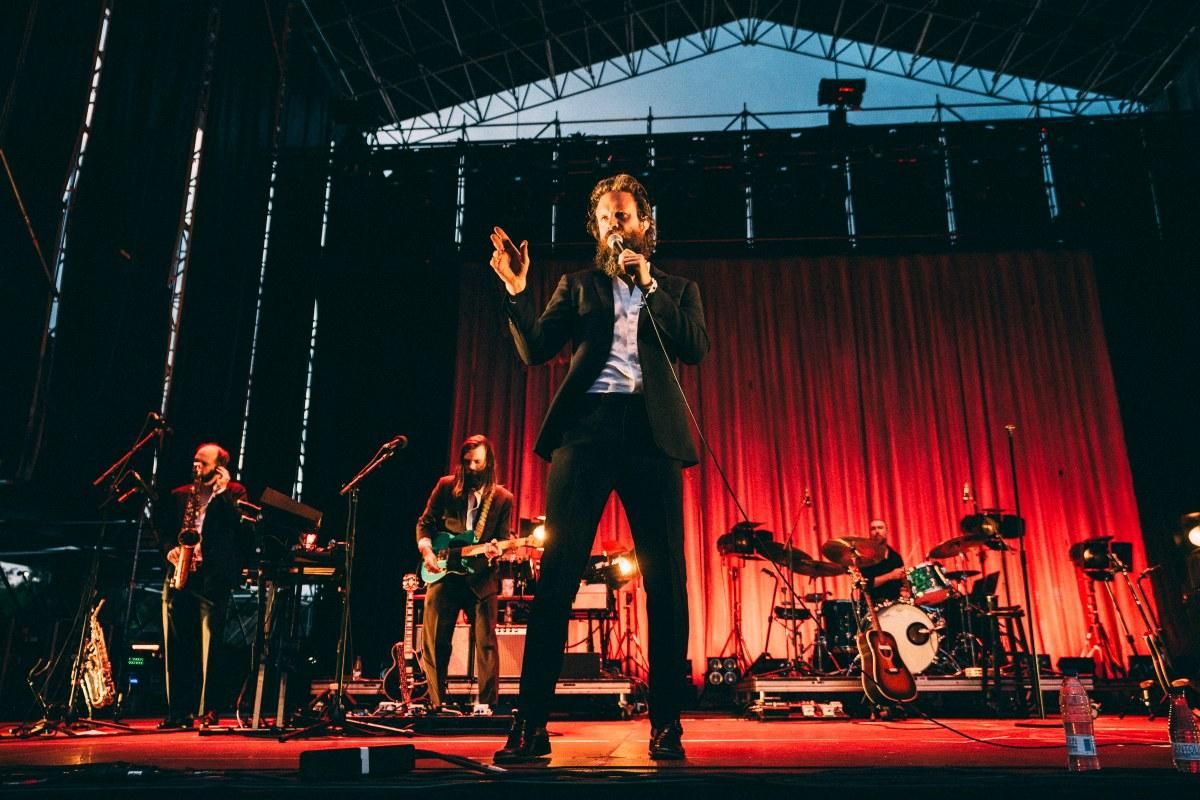 Father John Misty durante su actuación.