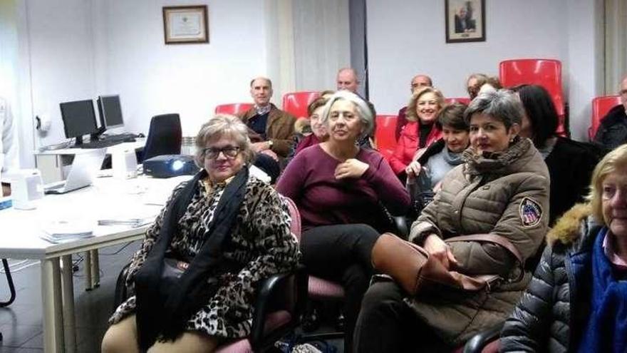 Alumnos mayores visitan el Instituto de Productos Lácteos