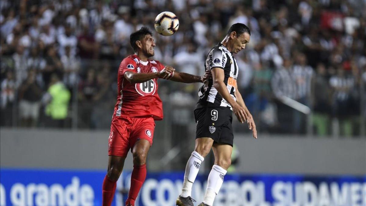 Atlético Mineiro y Unión La Calera lucharon hasta el final