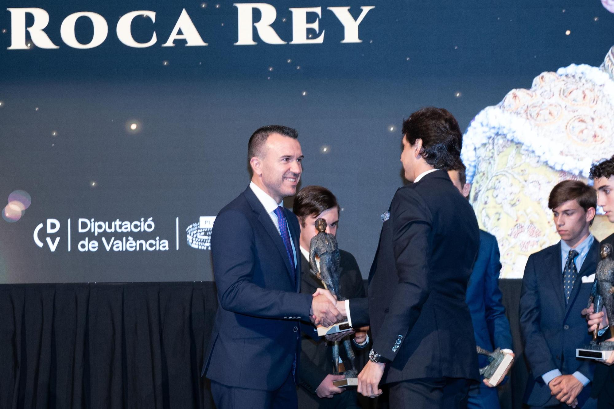 La gala de los premios taurinos de la Diputación de Valencia con Roca Rey, en imágenes