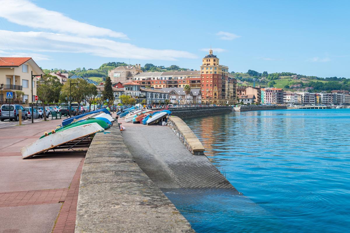 Hondarribia es una famosa ciudad medieval cerca de San Sebastián