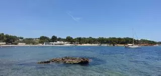 Imaginario de Ibiza | Cala Pada y las orillas familiares que se extinguen