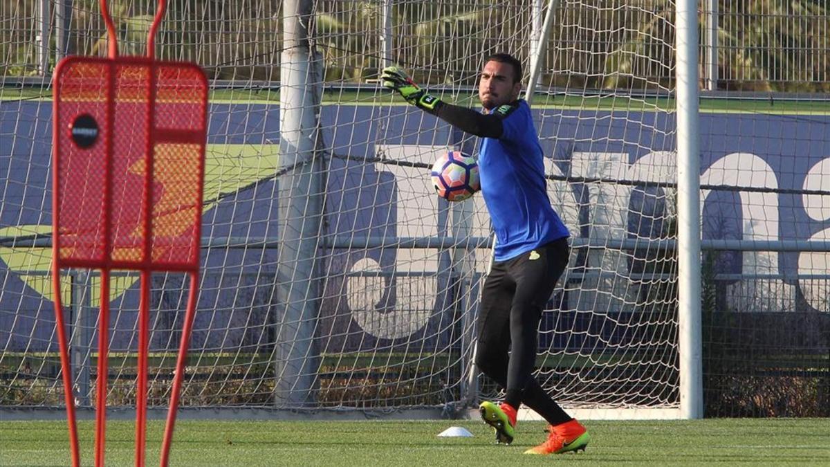 Roberto no seguirá en el Espanyol si el club catalán cierra la continuidad de Diego López