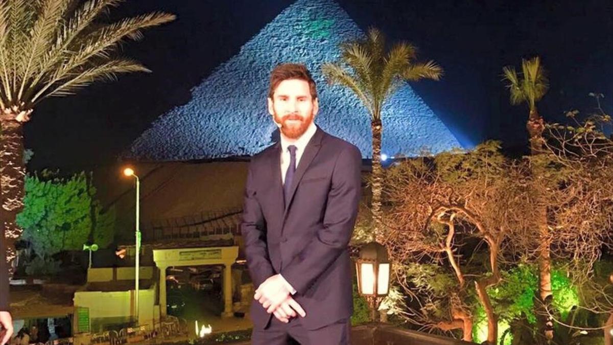 Leo Messi posa en El Cairo