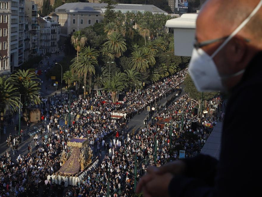 Fotos de las procesiones de la Magna de Málaga