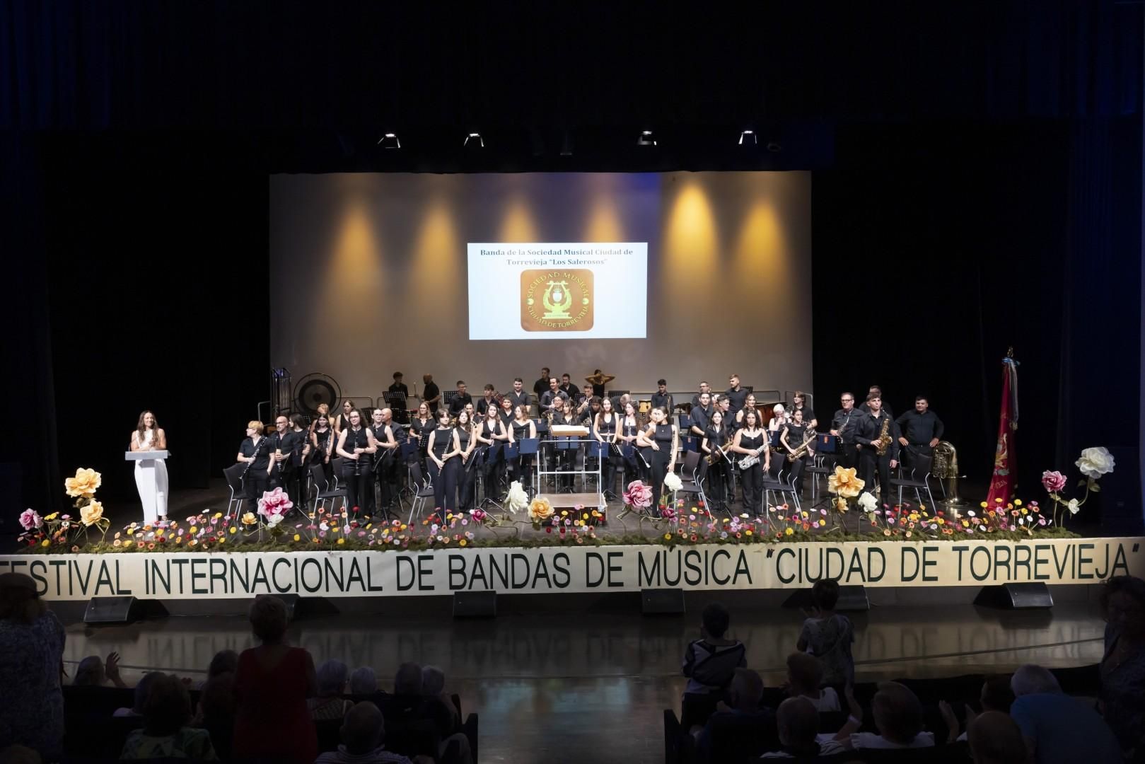 Las bandas de música de Paiporta y Catarroja, protagonistas del Festival Internacional de Bandas Ciudad de Torrevieja