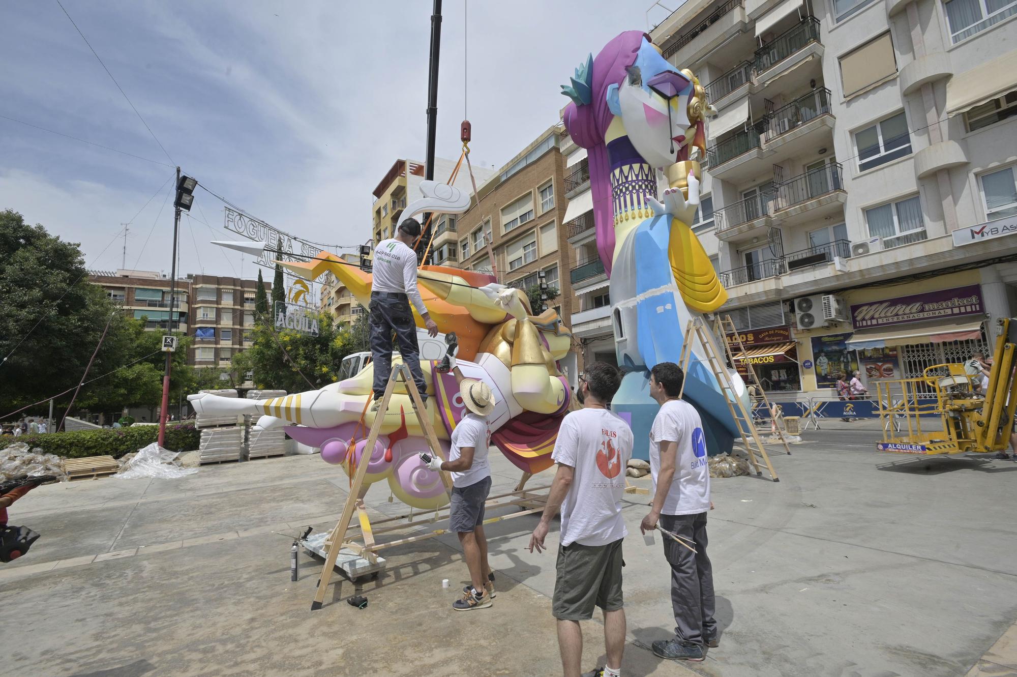 Las Hogueras Especiales ya ocupan las calles de Alicante