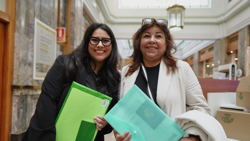 Hablan los inmigrantes de A Coruña que regularizan su situación: "Escapamos del peligro y venimos a aportar a la economía del país"