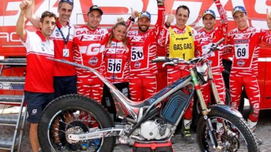 L&#039;equip de Gas Gas, en el darrer trial a Bèlgica amb Gubian i Colomer al centre.