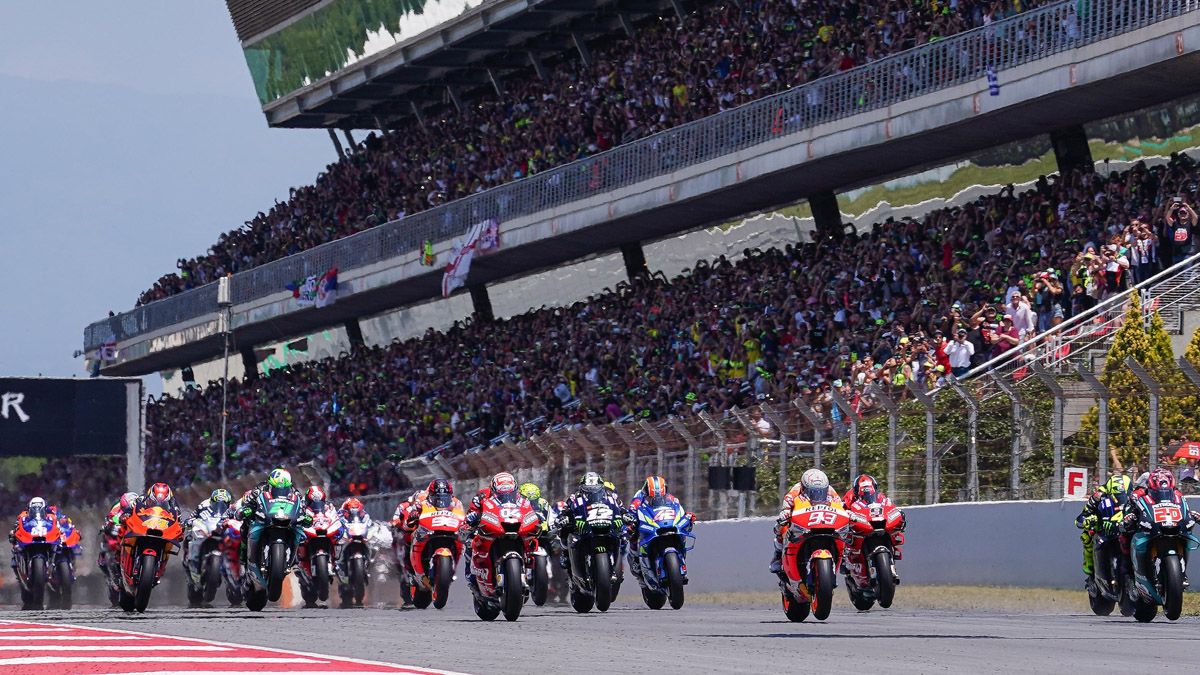 Aspecto de la grada del Circuit de Catalunya en la salida de MotoGP del 2019