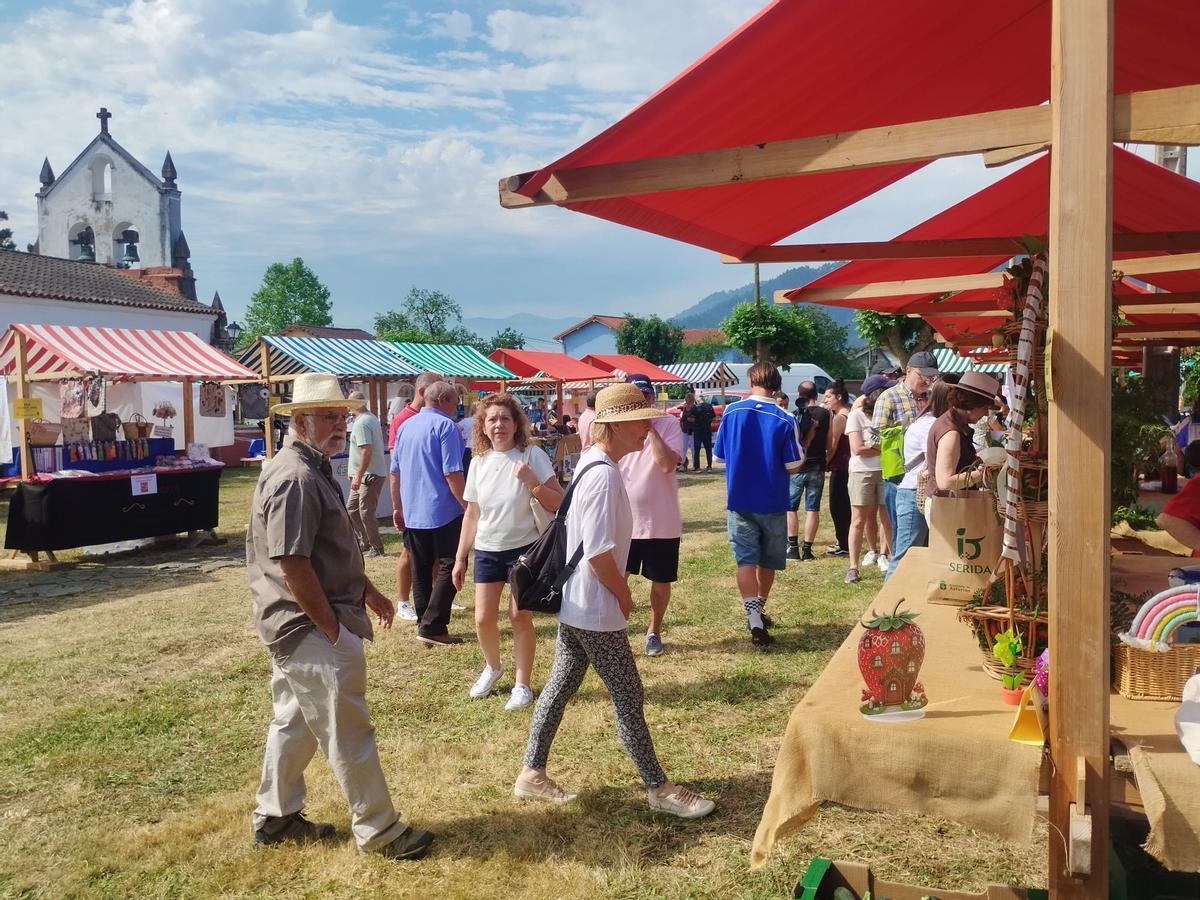 El Festival de la Fresa de Candamo, en imágenes