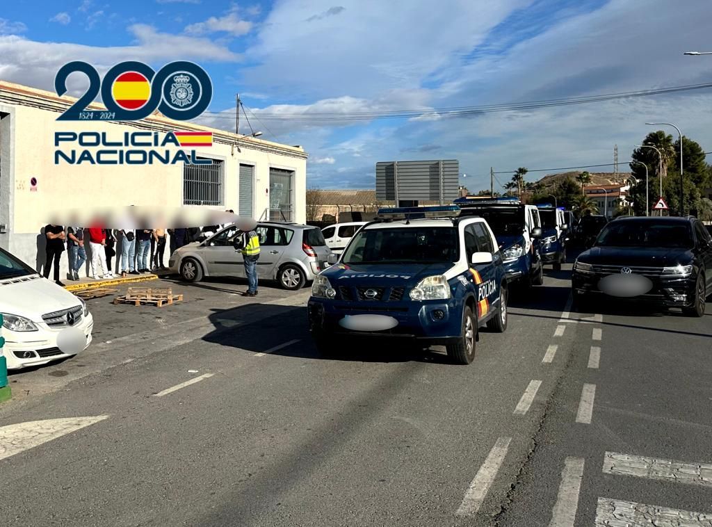 Golpe a las peleas de gallos en Alicante