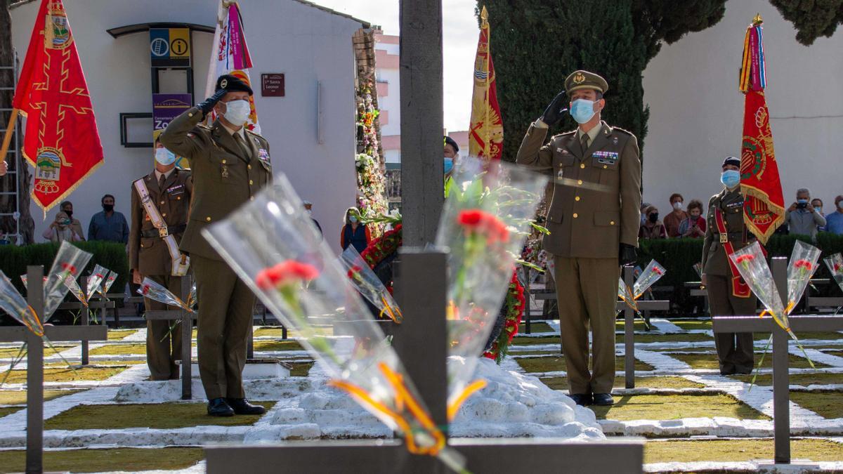 Homenaje de la Brigada X a los militares caídos por la patria.