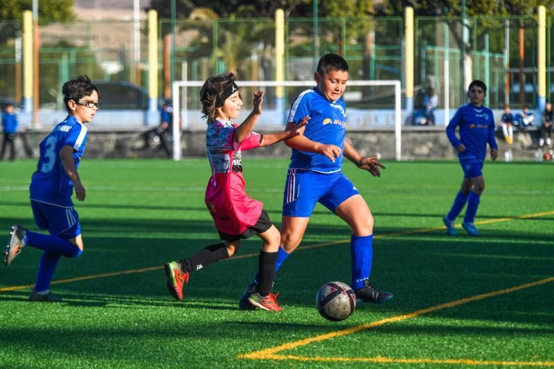 25-01-20  DEPORTES. CAMPOS DE FUTBOL DE LA ZONA DEPORTIVA DEL PARQUE SUR EN  MASPALOMAS. MASPALOMAS. SAN BARTOLOME DE TIRAJANA.  San Fernando de Maspalomas - Gariteño (Benjamines).  Fotos: Juan Castro.  | 25/01/2020 | Fotógrafo: Juan Carlos Castro