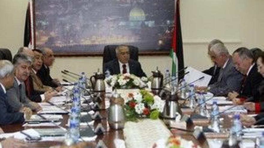 El Gobierno palestino presenta su dimisión