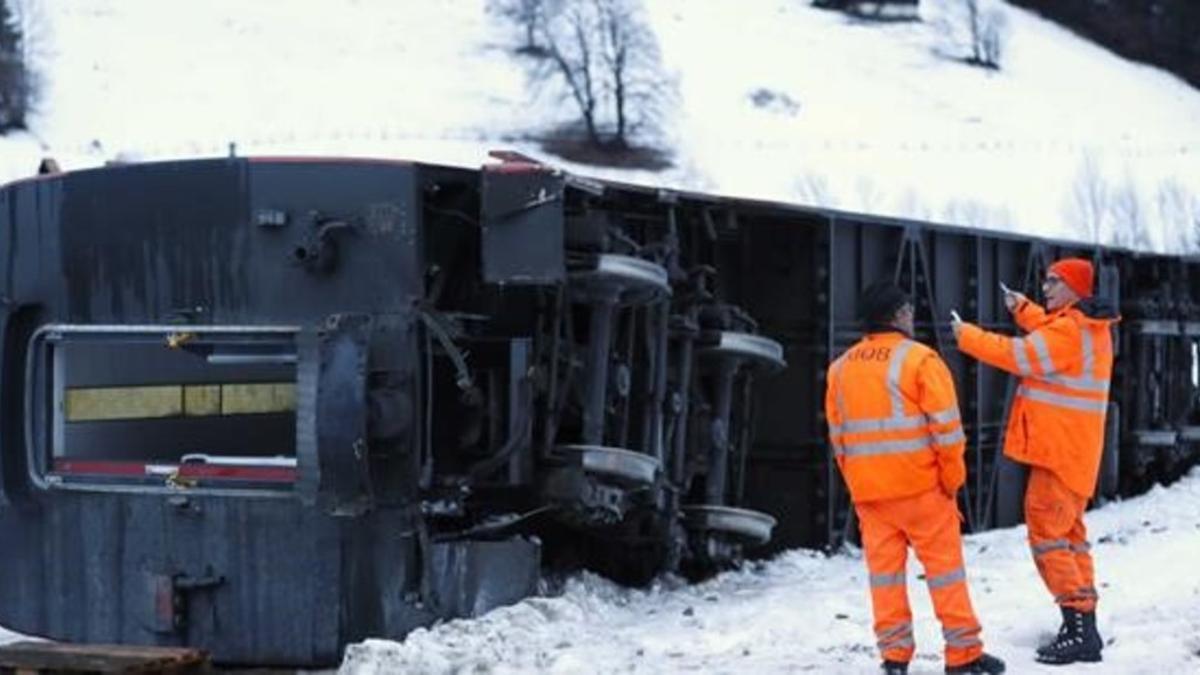 Tren descarrilado en Suiza.