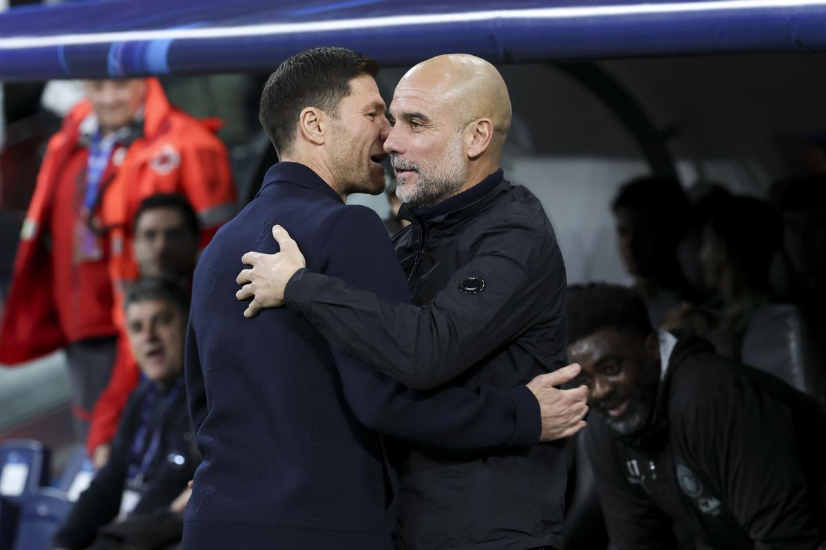 Xabi Alonso y Pep Guardiola, entrenadores del Real Madrid y Manchester City, respectivamente.