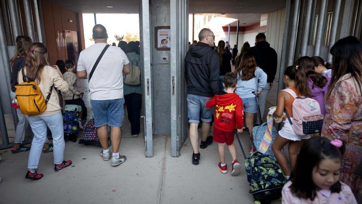 Vuelta al cole en un centro público de Zaragoza el pasado curso.
