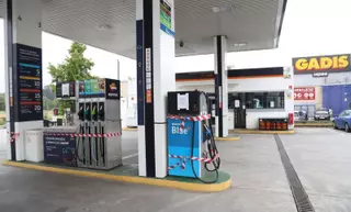 La gasolinera de Santa Cruz lleva semanas cerrada