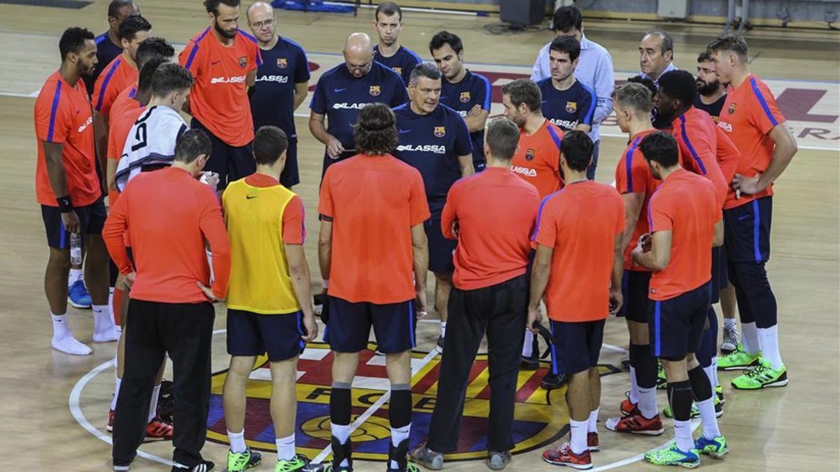 Xavi Pascual trabaja a destajo con sus jugadores