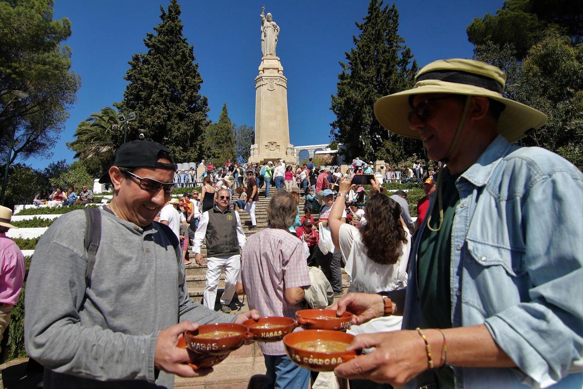 Vuelven las habas a las Ermitas de Córdoba