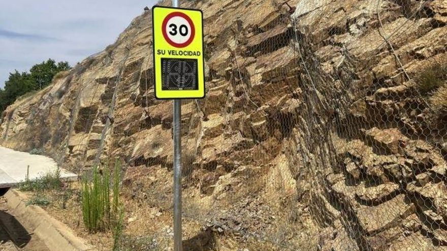 Un total de 157 municipios y 15 entidades menores de Badajoz contarán con radares pedagógicos que no denunciarán