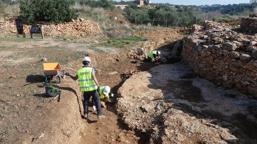 Almassora adjudica las obras para buscar el acceso original al yacimiento del Torrelló