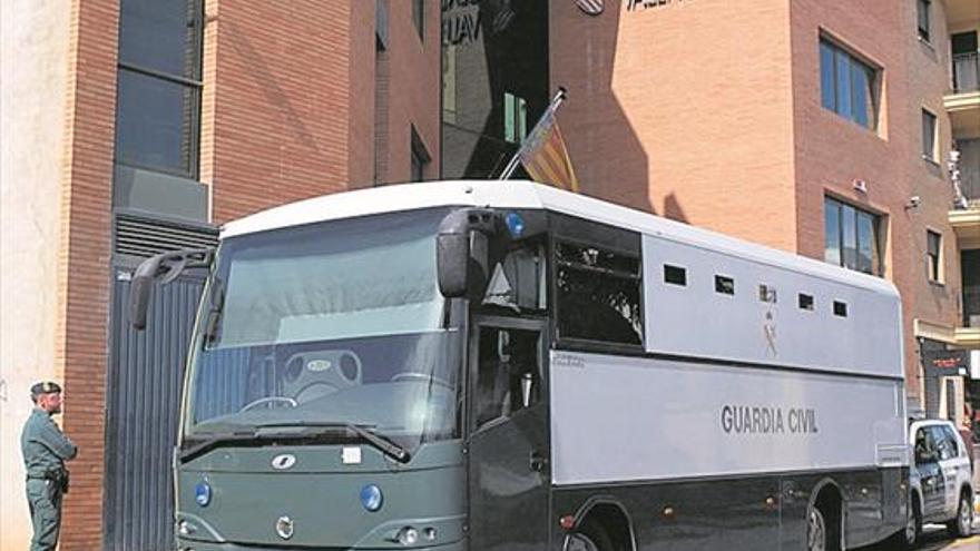 Jóvenes sin comer bajo el yugo de la red desarticulada en Onda