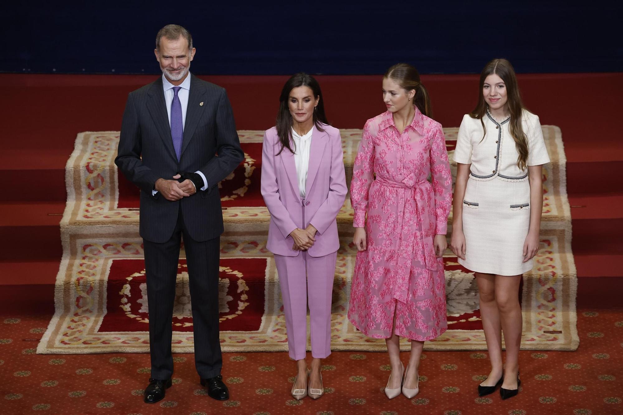 EN IMÁGENES: Personalidades, políticos y premiados se dan cita en el hotel de la Reconquista antes de la ceremonia de entrega de los Premios "Princesa"