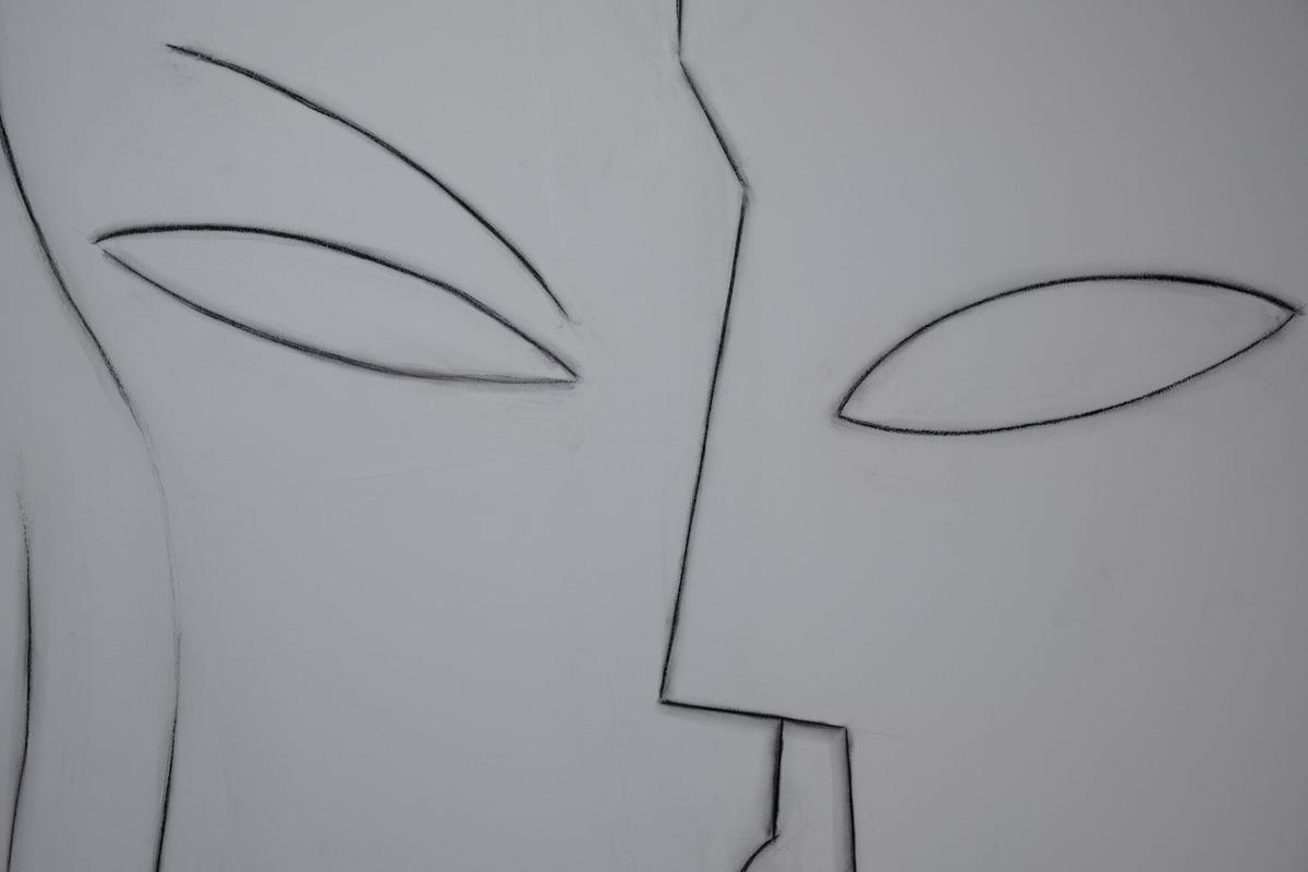 La exposición 'Del óvulo al origen. Un viaje a la inversa', de Frank Rebajes en el MUCAC La Coracha