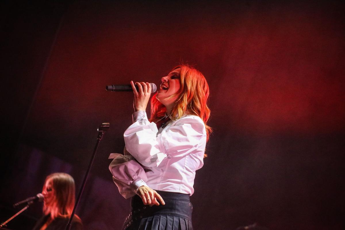 GALERÍA | Las imágenes más especiales del concierto de Leire Martínez en la Plaza Mayor de Zamora