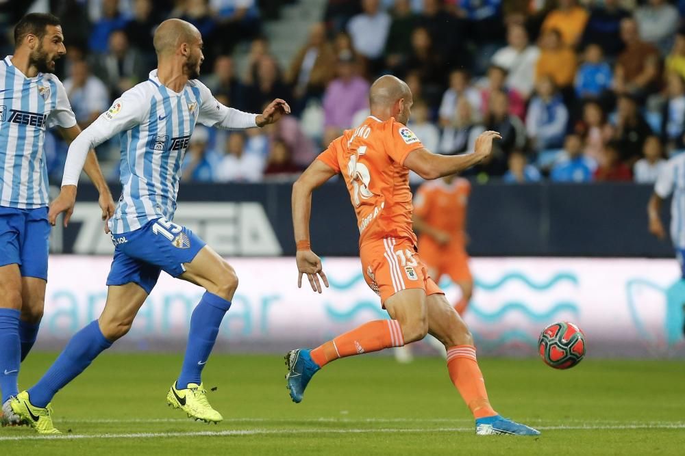 El partido entre el Málaga y el Oviedo, en imágenes