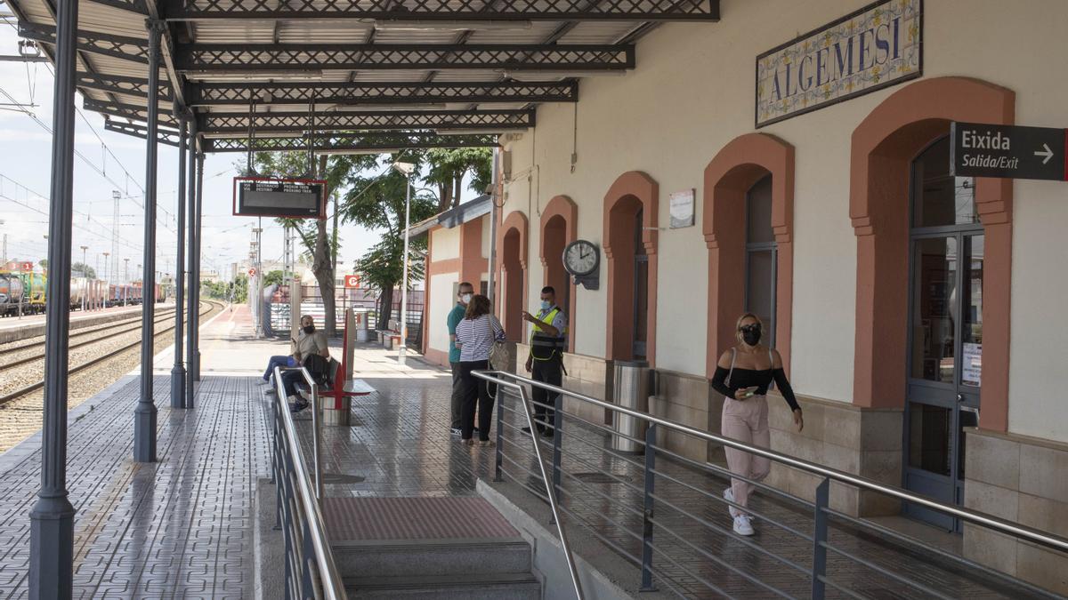 Estación de Renfe en Algemesí.