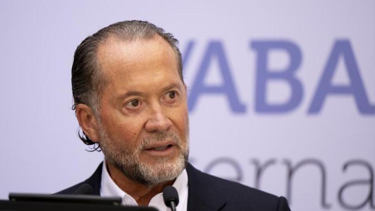 Juan Carlos Escotet, durante su discurso en la romería de Abanca en el Monasterio de San Clodio.