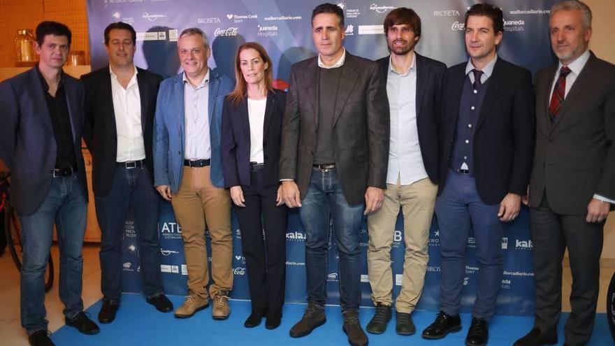 Representantes de las instituciones, del organizador y patrocinadores, ayer en la presentación.