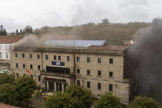 Evacuada la Comisaría de Santiago por un incendio