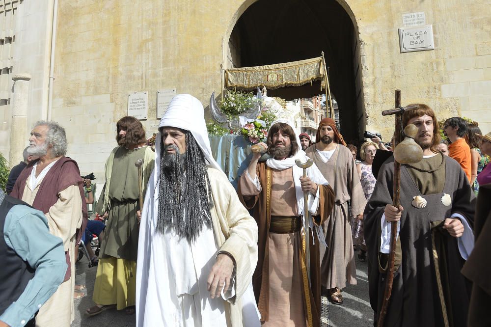 Procesión del entierro de la Virgen en Elche