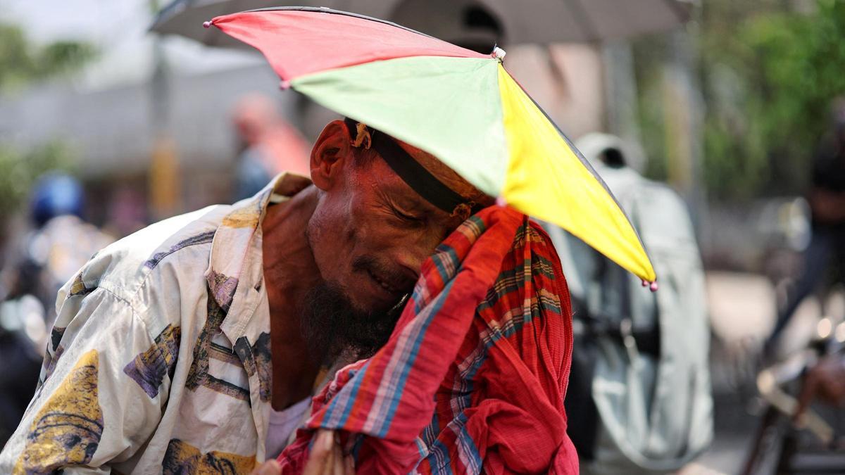 Intensa ola de calor en Bangladés