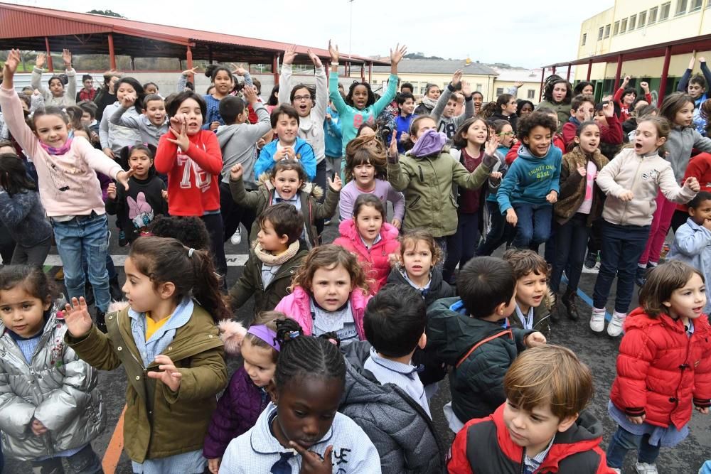 Día da Paz no colexio coruñés Raquel Camacho