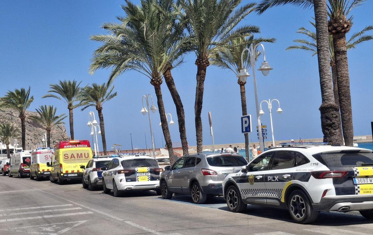 Vehículos policiales y las ambulancias del SAMU, del SVB y de la Cruz Roja