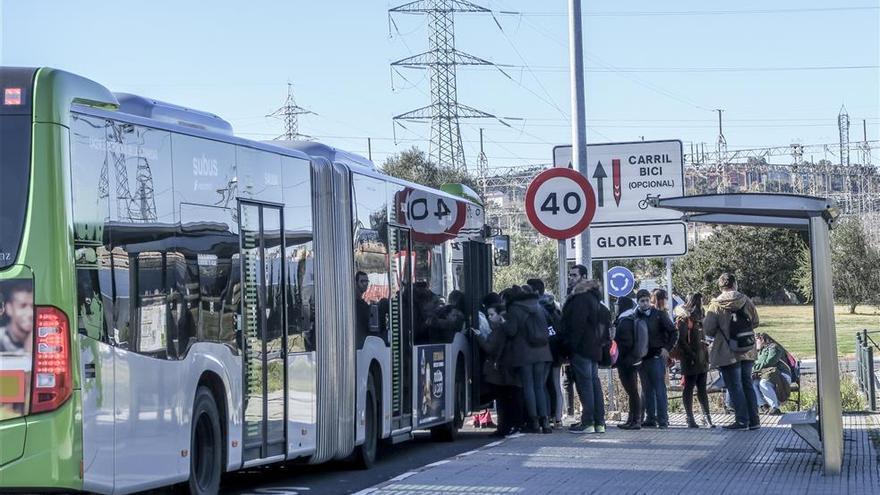 Alumnos de los pueblos alertan de que no podrán asistir a clase por la tarde