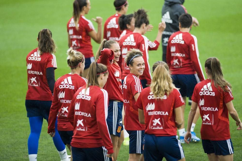 La selección femenina, lista para jugar en Riazor