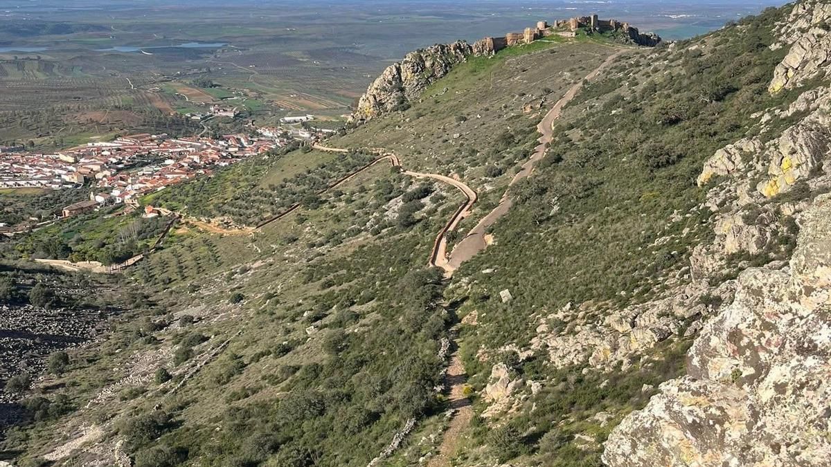 Sierra de Hornachos, donde se prevé construir la tirolina.