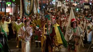 Los Moros y Cristianos toman Alicante por San Nicolás