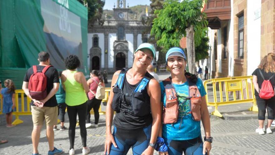 Dia del Pino: peregrinos llegando y visitando a Teror