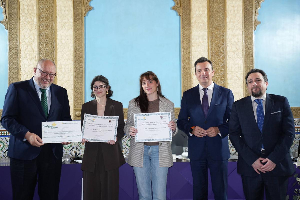 La UCO y Caja Rural del Sur premian a los mejores expedientes de grado ...