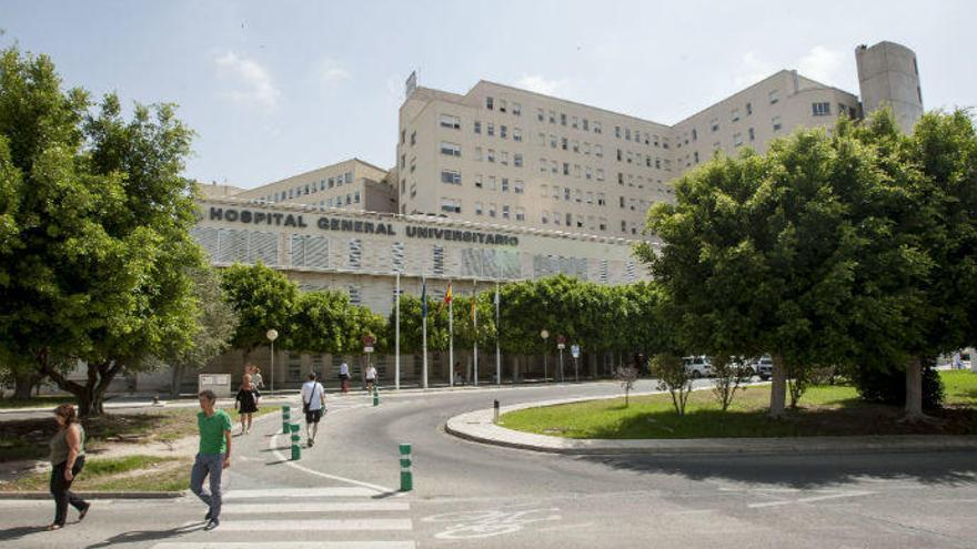 Uno de los hombres falleció en el Hospital General de Alicante tras dos días ingresado