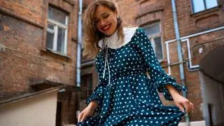Los 7 vestidos que serán tu aliado en verano en la oficina: bonitos, frescos y originales